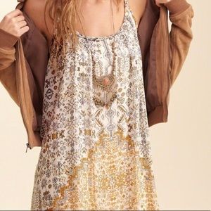 Hollister | Boho style Chiffon Cross Back Dress